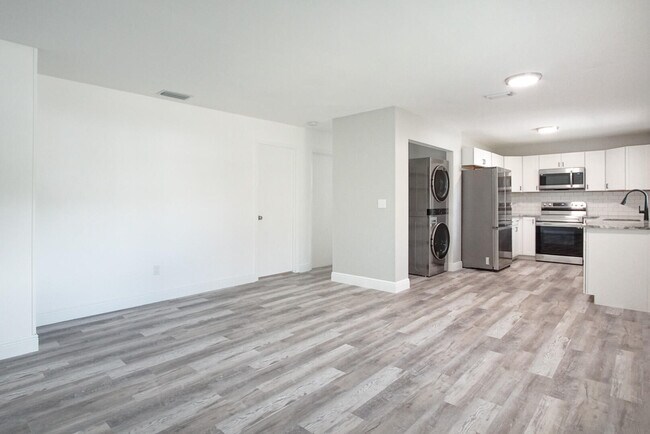 Foto del edificio - 2111 Jacobs Rd