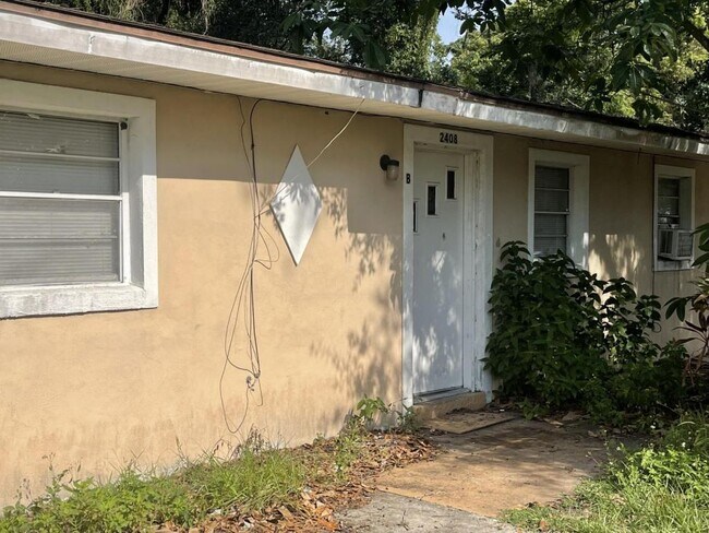 Foto del edificio - 2408 Mayer St B