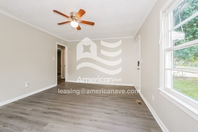 Building Photo - 1309 Alma Ave