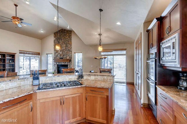 Building Photo - 4 br, 3 bath House - 2646 Hawk Point Ct