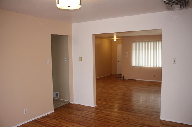 Foto del edificio - 3508 Piermont Dr NE