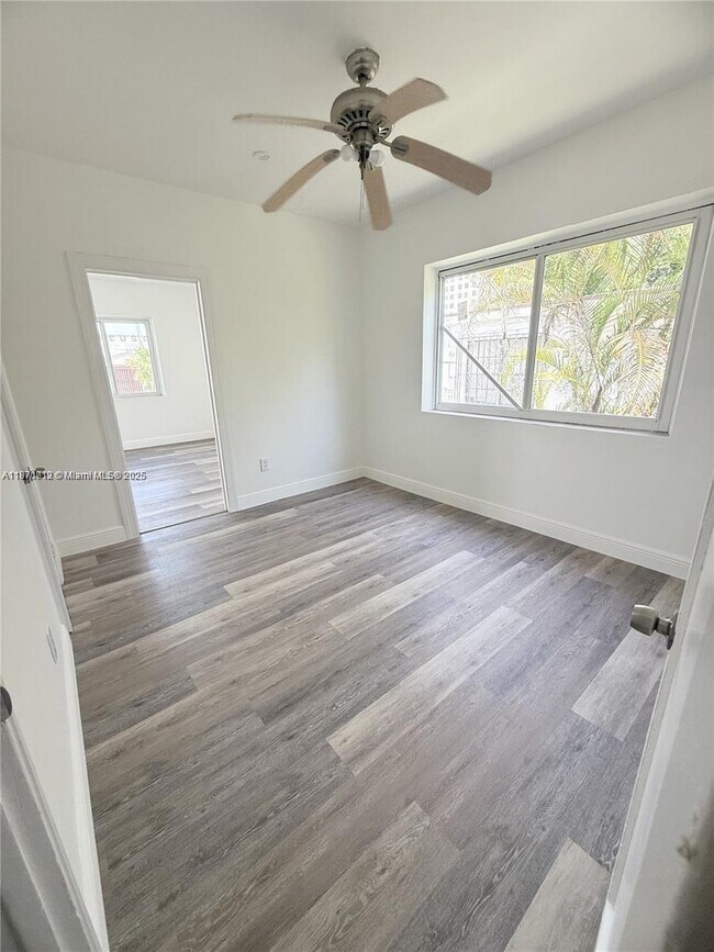 Foto del edificio - 1450 NW 35th St