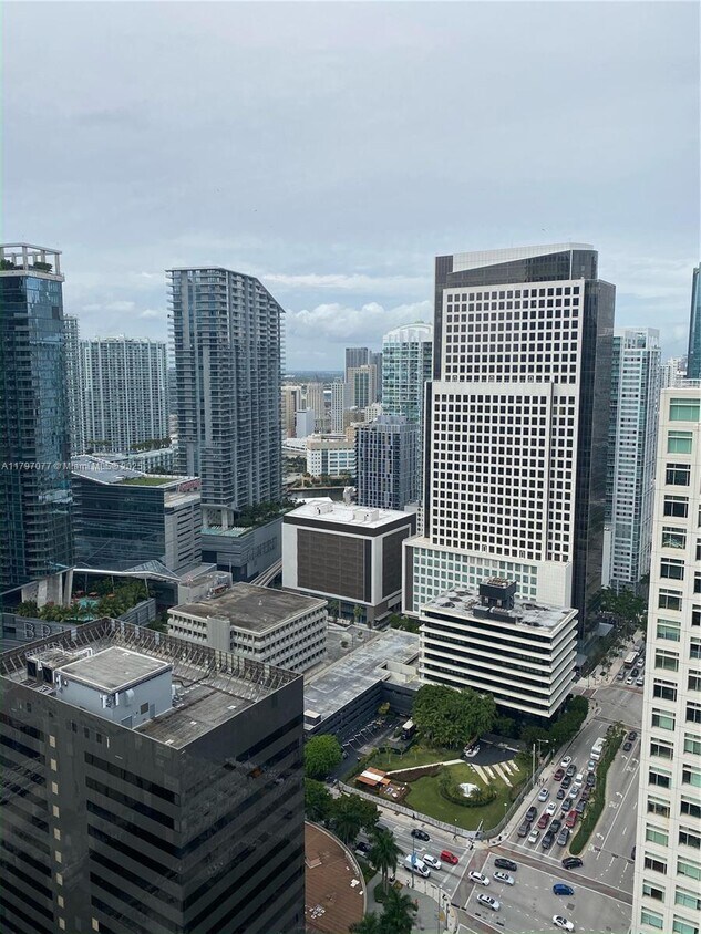 Foto principal - 951 Brickell Ave