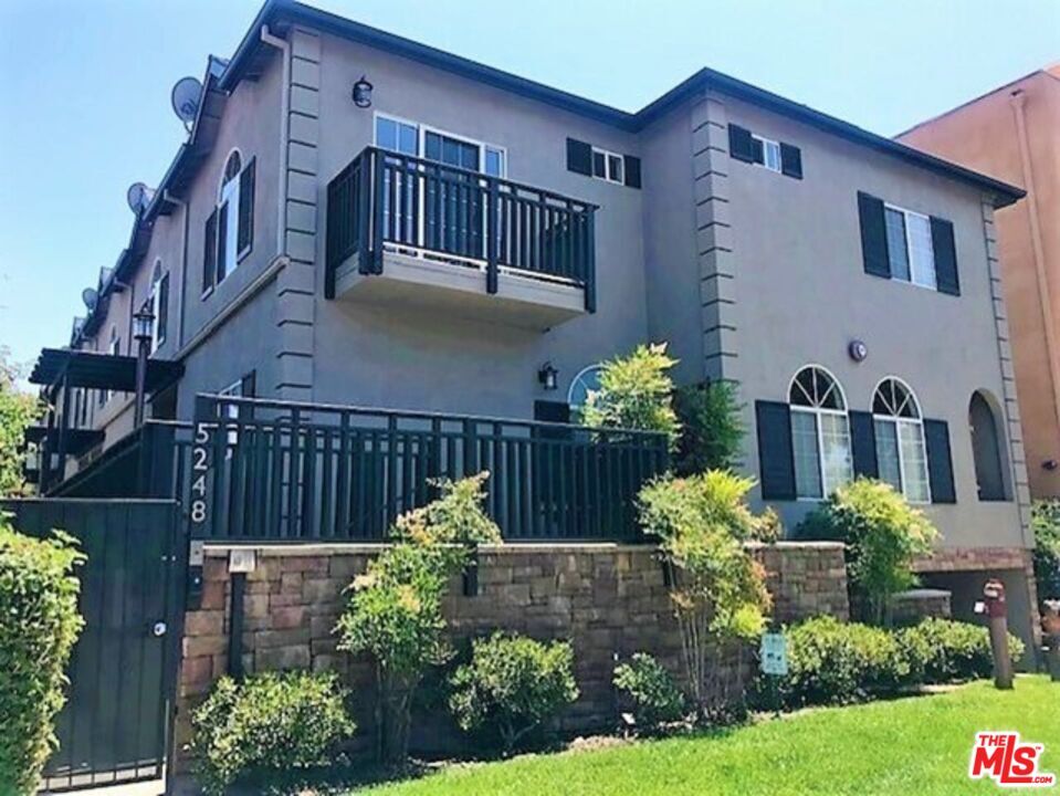 Foto principal - 5248 Satsuma Ave