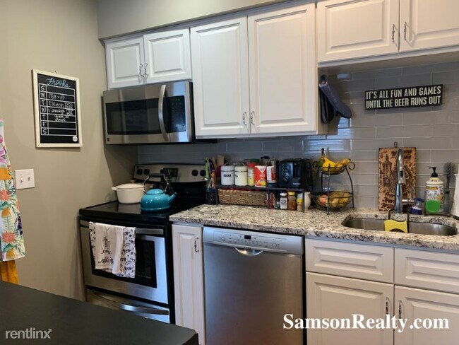 Building Photo - 2 br, 1 bath Condo - 129 Butler Ave 3rd Un...