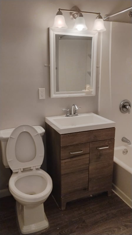 Building Photo - 194 Washington St