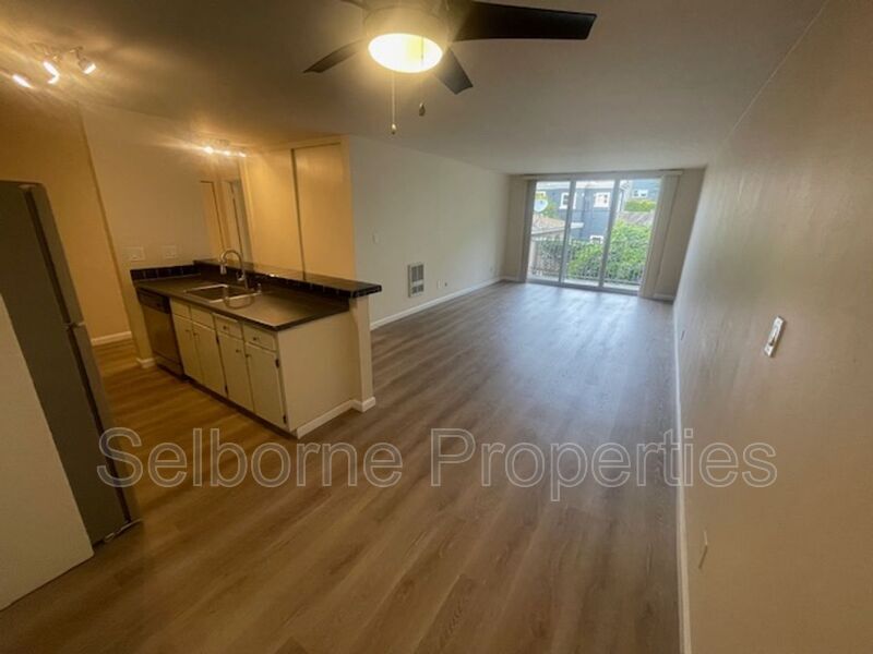 Foto principal - 765 Rand Ave