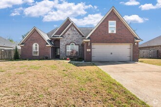 Building Photo - 2523 Vanike Dr
