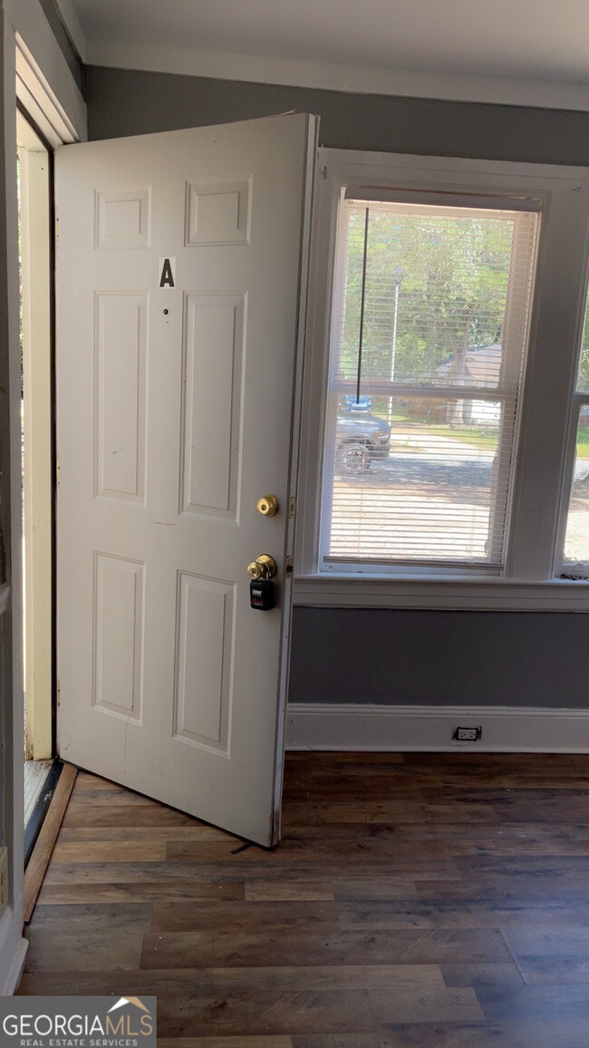 Building Photo - 1312 Gillespie Ave