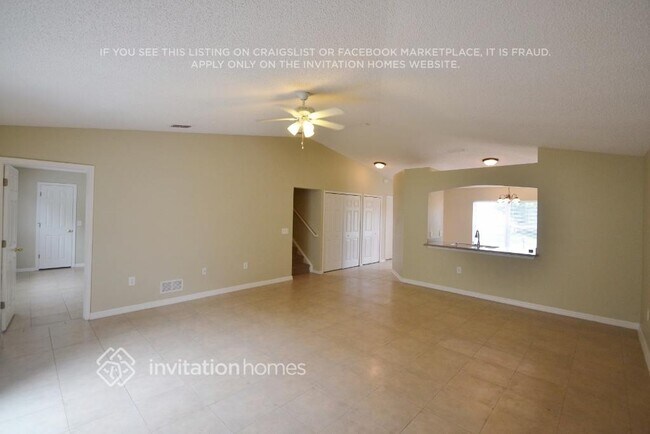 Foto del edificio - 1556 Deerfield Ave