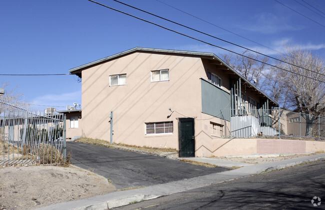 Building Photo - Garden View Apartments