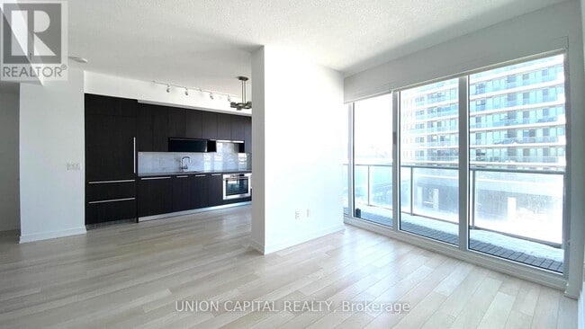 Building Photo - 117 McMahon Dr