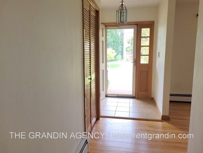 Building Photo - 312 Homeplace Dr