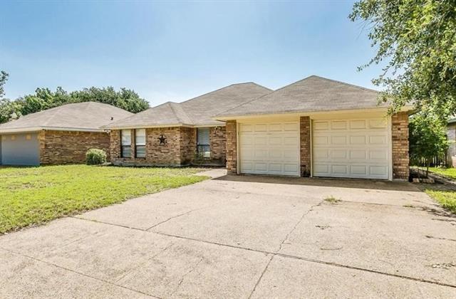 Foto del edificio - 3821 Huntwick Dr