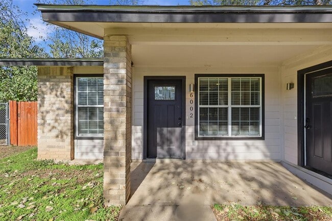 Building Photo - 6002 Tracy Lynn Ln