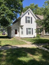 Building Photo - 619 Prospect Ave NE
