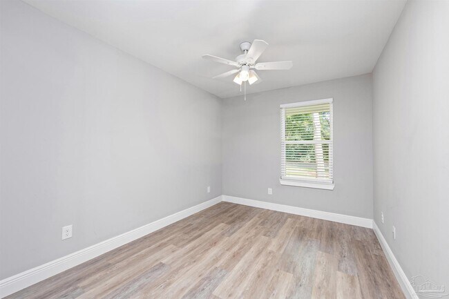 Foto del edificio - 3611 Stonewall Ave