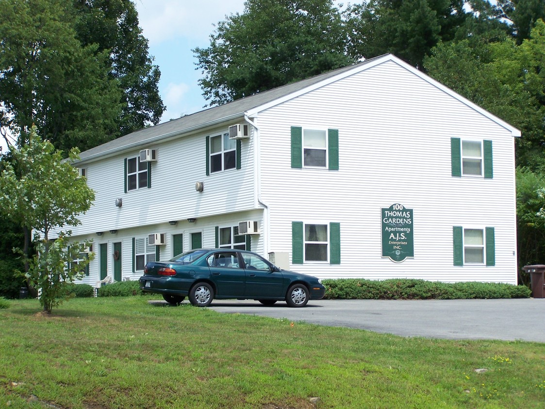 Primary Photo - Thomas Gardens Apartments