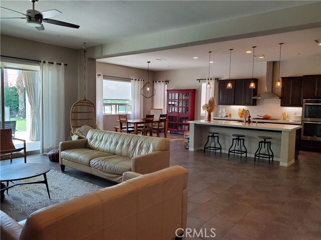 Foto del edificio - 74185 Anastacia Ln