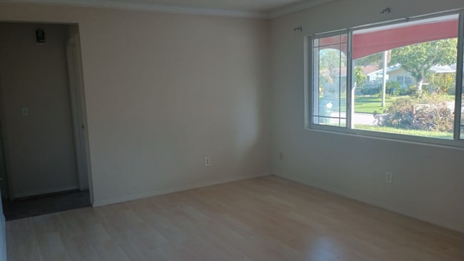 Photo - 1120 8th Ave NE House