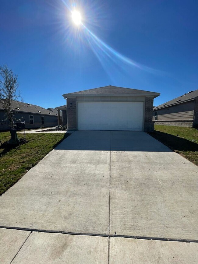 Foto del edificio - *MARCH MADNESS SAVINGS!* Three Bedroom | T...