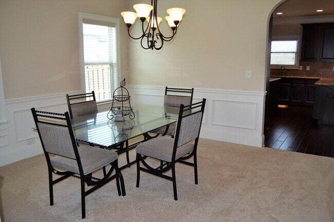 Building Photo - 516 Sagebrush Trail