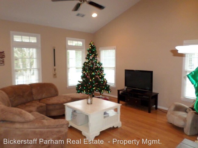 Building Photo - 7977 Ballantyne Way
