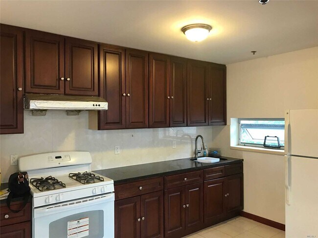 Foto del edificio - 141-52 33rd Ave
