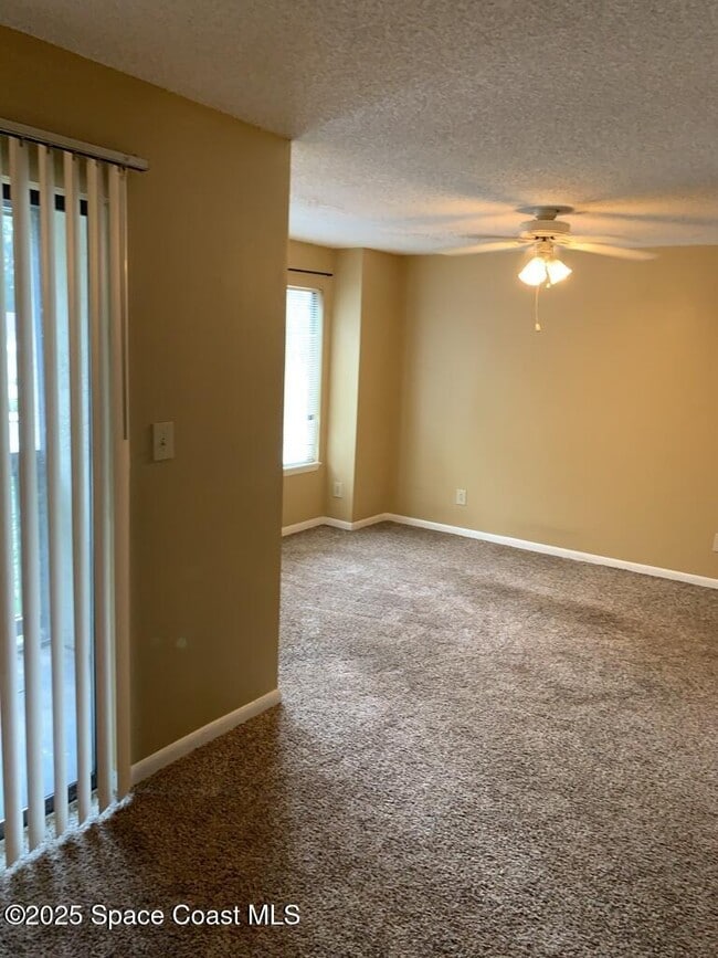 Building Photo - 3545 Sable Palm Ln