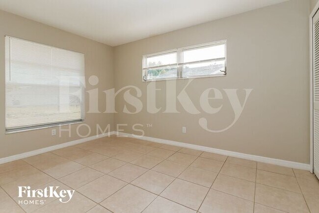 Foto del edificio - 928 SE 31st St