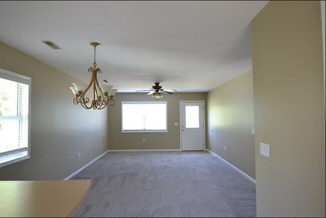 Foto del edificio - 1109 N Don St