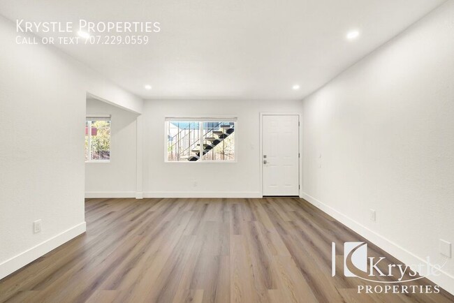 Foto del edificio - Available now! lower level unit