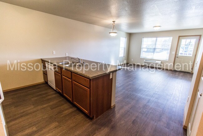 Foto del edificio - Newly Refurbished Apartment!