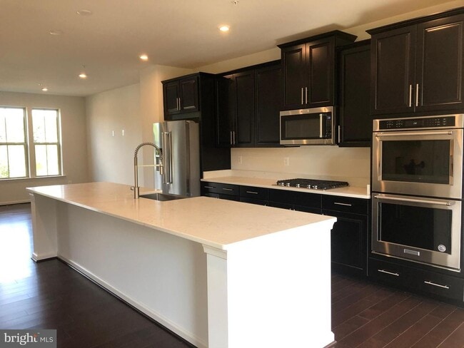 Building Photo - 2950 Timberneck Way