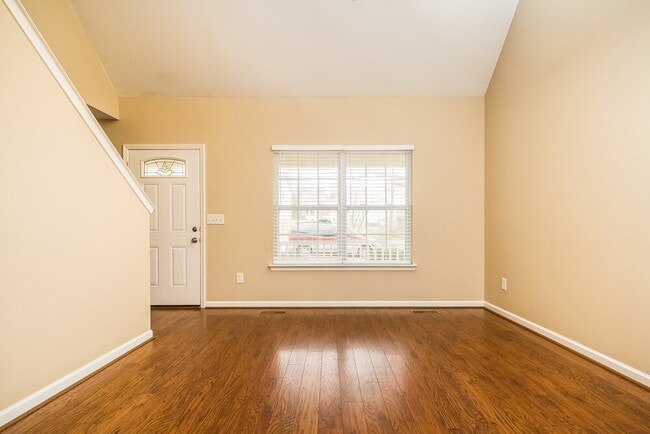 Building Photo - 1549 Bridgecrest Dr