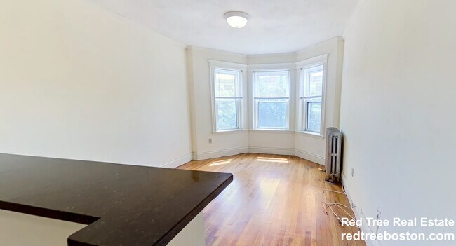Building Photo - 109 Queensberry St