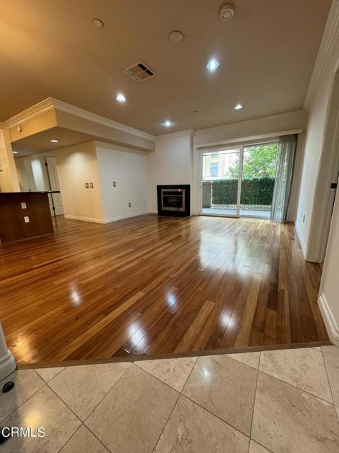 Foto del edificio - 3855 Ingraham St