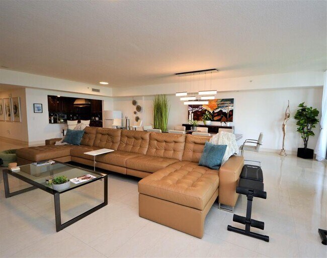 Foto del edificio - 3501 N Ocean Dr