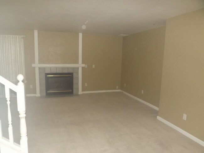 Building Photo - 16229 Prairie Creek Loop SE