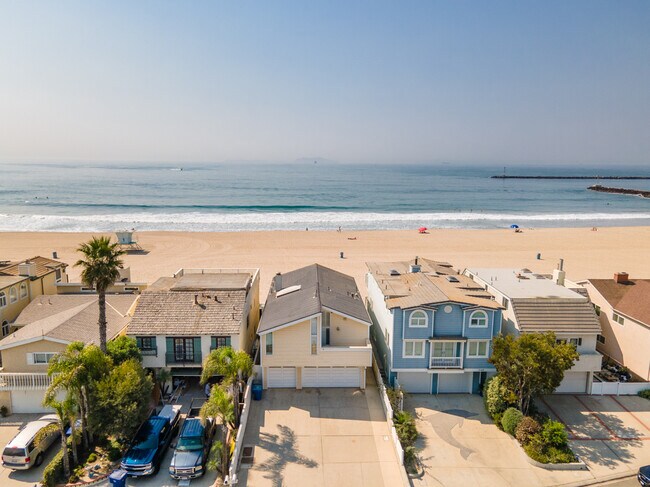 Building Photo - 2145 Ocean Dr