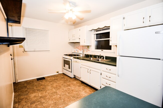 Foto del edificio - ADORABLE HOME IN CENTRAL LAFAYETTE