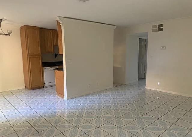 Foto del edificio - 259 N Capitol Ave