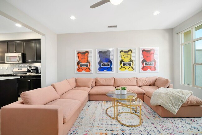 Building Photo - 80428 Whisper Rock Way