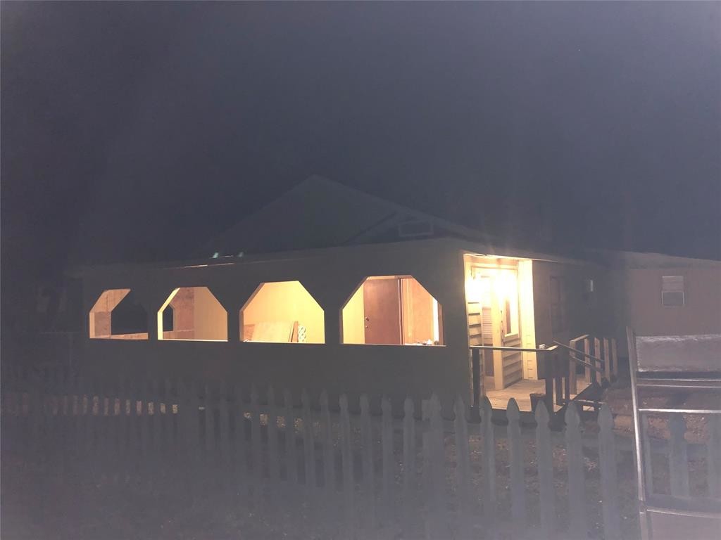 Foto principal - 622 Oak Valley Ln