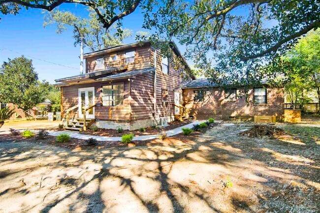 Foto del edificio - 525 Lakewood Rd