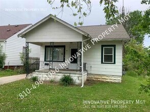 Building Photo - 1405 Lincoln Dr