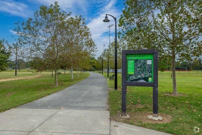 Shelby Park's Events Field Trailhead winds around the park in East Nashville.