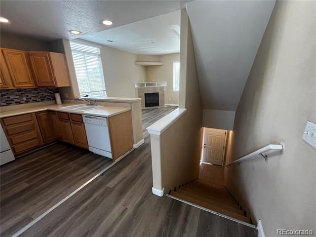 Foto del edificio - 8751 Pearl St