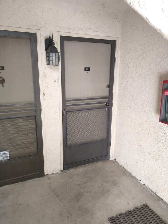 Building Photo - 28947 Thousand Oaks Blvd