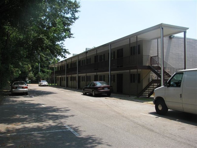 Building Photo - 3210 Pleasant Valley Rd